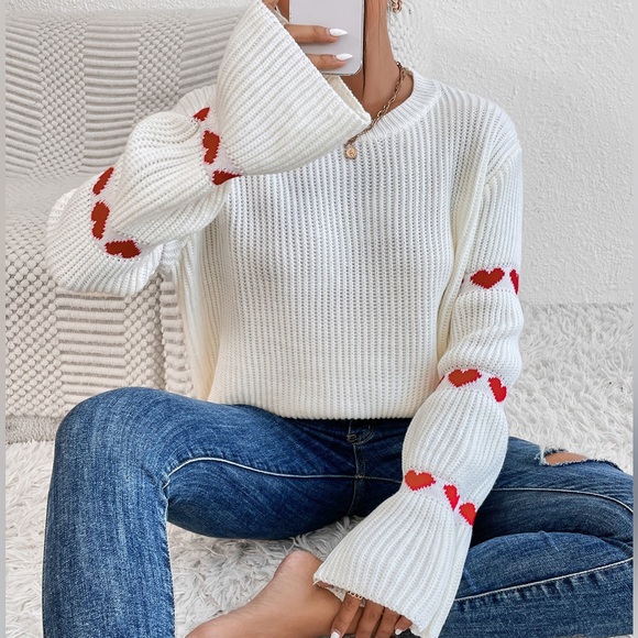 Round Neck Heart Print Long Sleeve Casual Comfortable Pullover Sweater - Picture 4 of 4